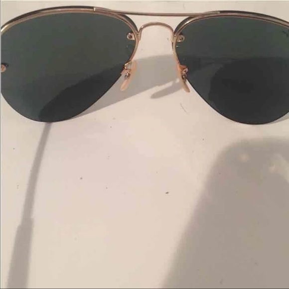 Rayaban aviators never used. - Picture 3 of 4